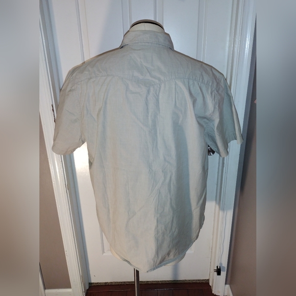 Old Navy Light Gray Short Sleeve Shirt Snap Button Down w/ Chest Pockets Sz XXL - Picture 2 of 4